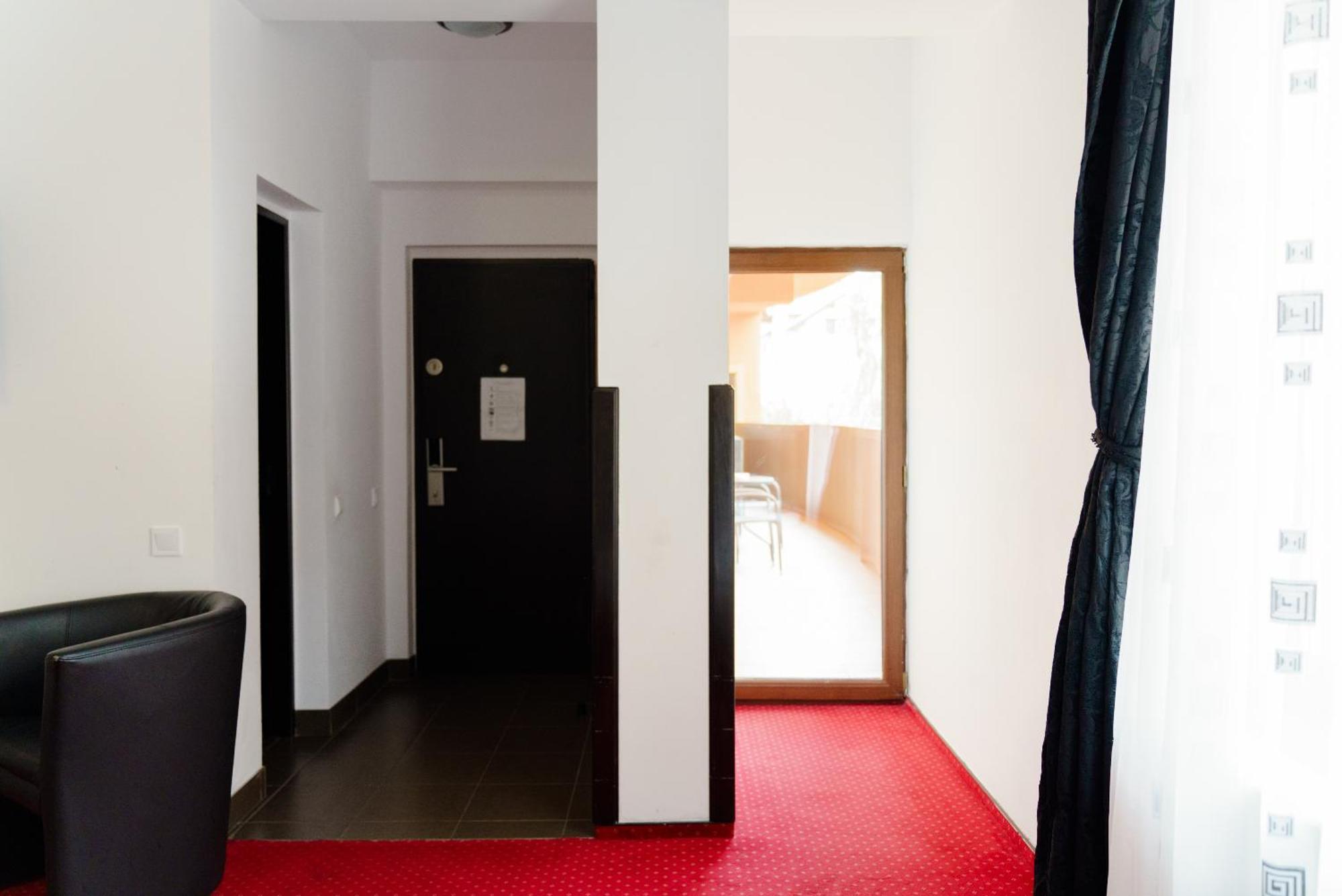 Hotel Complex Turistic Max International Rîşnov